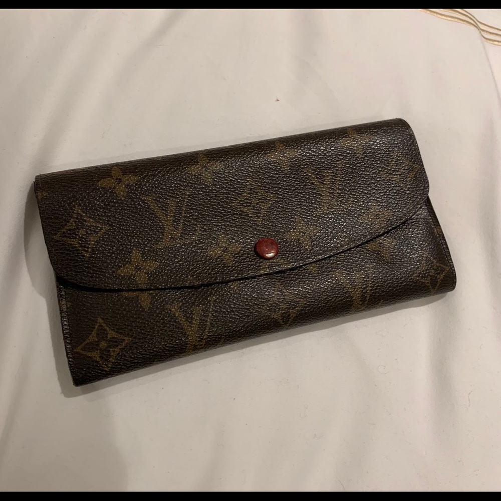 Louis Vuitton Sarah Wallet